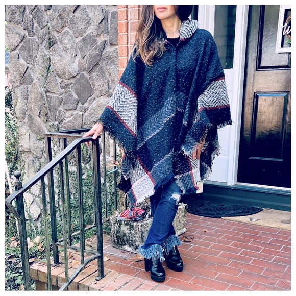 48 Boho Fabulous Plaid Hooded Fringed Poncho - Picture 4 of 8